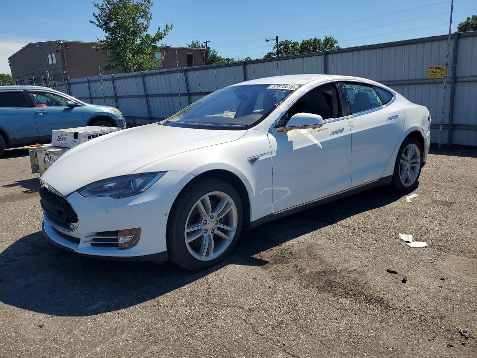 2014 Tesla Model s VIN 5YJSA1H1XEFP55657 COPART salvage auction — STRIPPED, Pa - Cert Of Title (P), sold $3,450 on 2026-07-28 (photo 1)