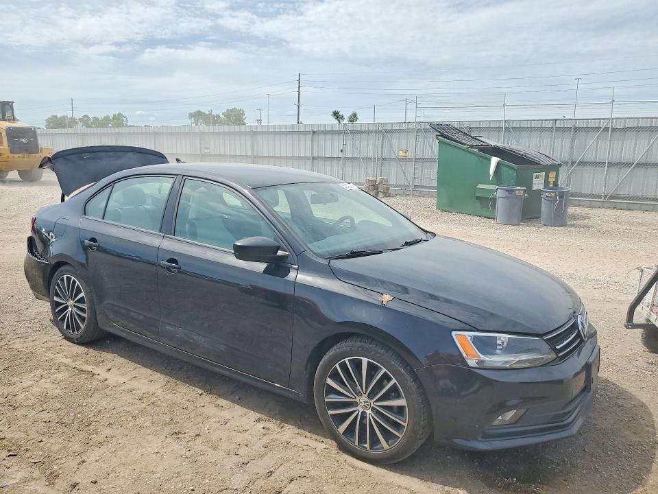 2016 Volkswagen Jetta VIN 3VWD17AJ7GM402827 COPART salvage auction — REAR END, IA - CERT OF TITLE-SALVAGE TITLE, sold $325 on 2026-07-24 (photo 4)