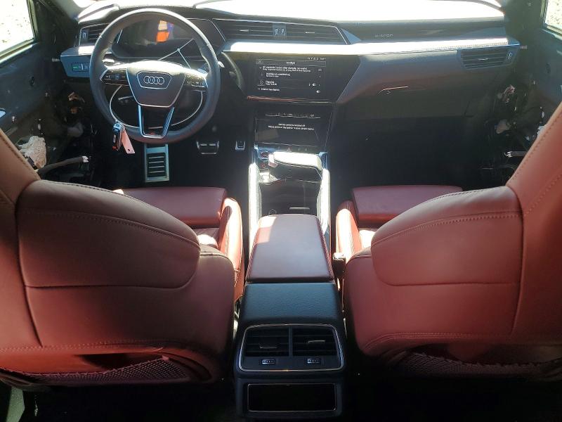 2024 Audi Sq8 VIN WA1DCBGE5RB051740 COPART salvage auction — FRONT END, Nv - Salvage Title, sold $24,000 on 2026-07-15 (photo 8)
