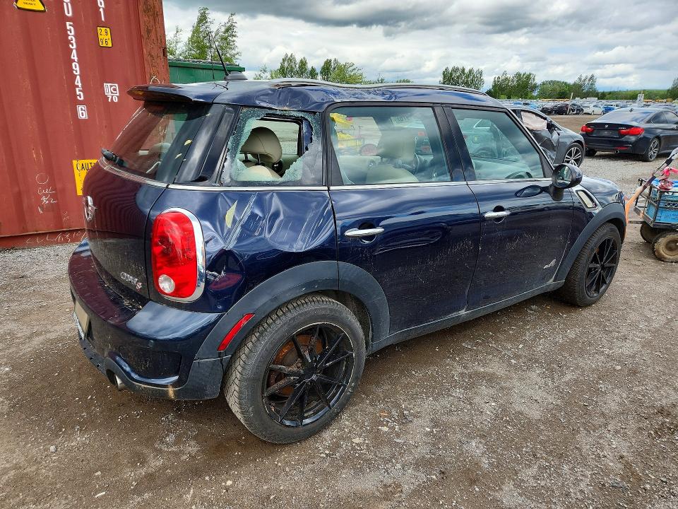 2011 Mini Cooper VIN WMWZC5C59BWH99389 COPART salvage auction — ROOF, On - Permit No Brand - Unfit, sold $300 on 2026-07-09 (photo 3)