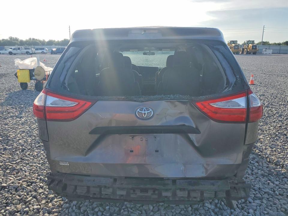 2015 Toyota Sienna VIN 5TDZK3DC4FS603191 COPART salvage auction — REAR END, Fl - Cert Of Title Slvg Rebuildable, sold $2,900 on 2026-07-10 (photo 6)