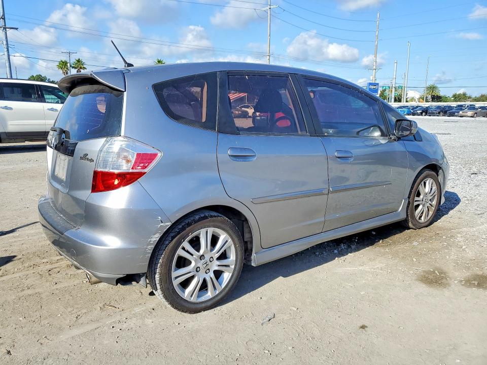 2010 Honda Fit VIN JHMGE8H46AC022573 COPART salvage auction — WATER/FLOOD, FL - CERT OF TITLE-SLVG REBLD FLOOD, sold $150 on 2026-07-21 (photo 3)
