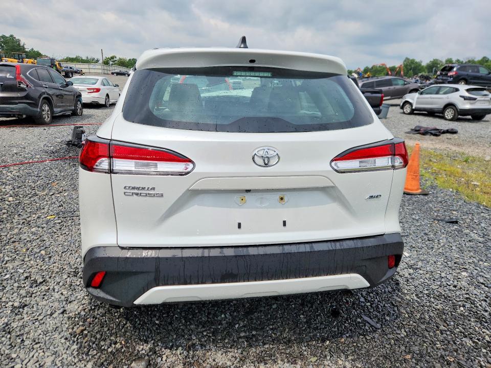 2025 Toyota Corolla cross VIN 7MUAAABG5SV130332 COPART salvage auction — FRONT END, NJ - CERT OF TITLE-SALVAGE, sold $5,200 on 2026-07-31 (photo 6)