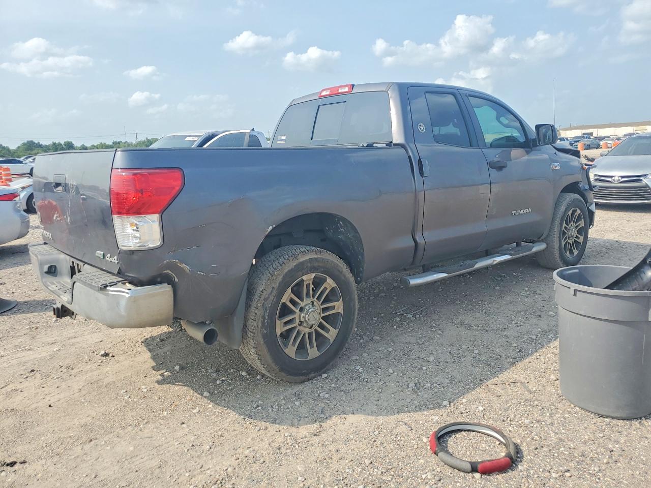 2013 Toyota Tundra VIN 5TFUW5F11DX292784 COPART salvage auction — Front End, TX - SALVAGE VEHICLE TITLE, sold $5,600 on 2026-07-09 (photo 3)