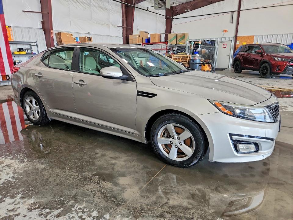 2015 Kia Optima VIN 5XXGM4A76FG384279 COPART salvage auction — VANDALISM, Il - Salvage Certificate, sold $975 on 2026-07-20 (photo 4)
