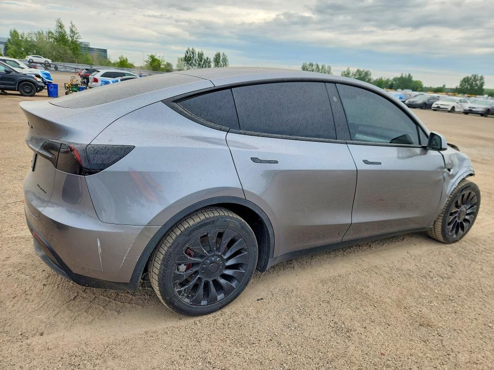 2024 Tesla Model y VIN 7SAYGDEE4RF213397 COPART salvage auction — FRONT END, On - Permit Salvage, sold $15,750 on 2026-07-28 (photo 3)