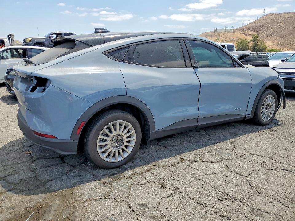 2025 Ford Mustang VIN 3FMTK1R46SMA39772 COPART salvage auction — FRONT END, CA - DIS/DLR/EXP ONLY CLEAN TITLE (P), sold $7,700 on 2026-07-30 (photo 3)