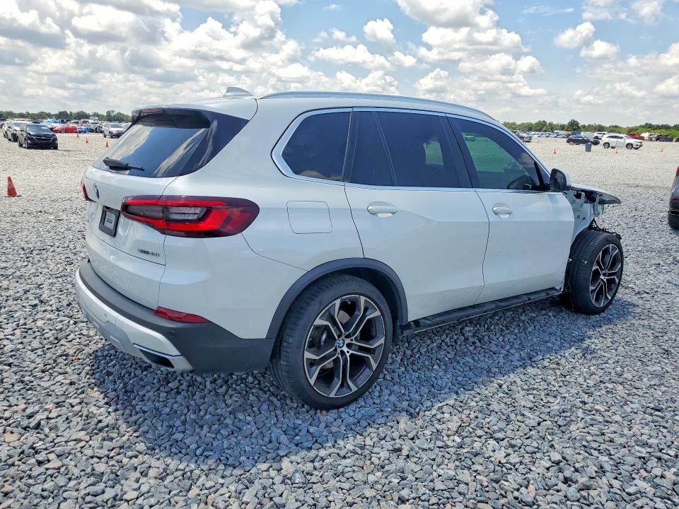 2022 BMW X5 VIN 5UXCR4C06N9M81637 COPART salvage auction — FRONT END, Fl - Cert Of Title Slvg Rebuildable, sold $10,500 on 2026-07-28 (photo 3)