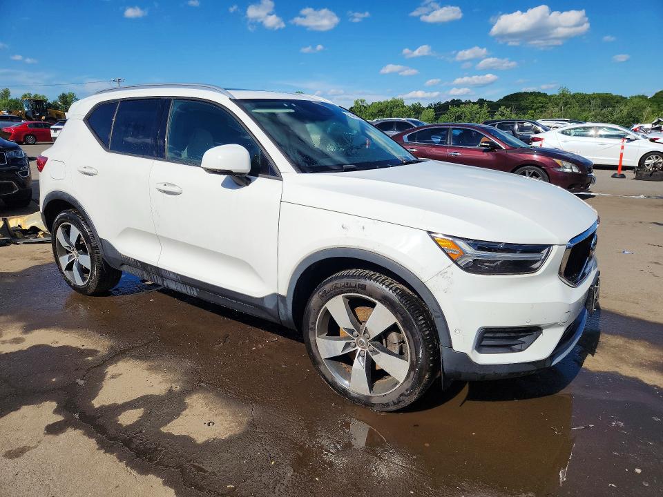 2019 Volvo Xc40 VIN YV4162XZ3K2014319 COPART salvage auction — WATER/FLOOD, Ct - Cert Of Title-Flood Salvage, sold $3,250 on 2026-08-04 (photo 4)