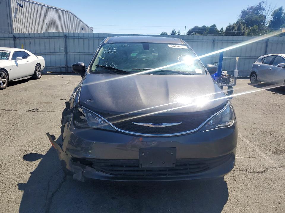 2020 Chrysler Voyager VIN 2C4RC1CGXLR249123 COPART salvage auction — FRONT END, Fl - Dis/Dlr/Exp Only Clean Title, sold $1,650 on 2026-07-31 (photo 5)