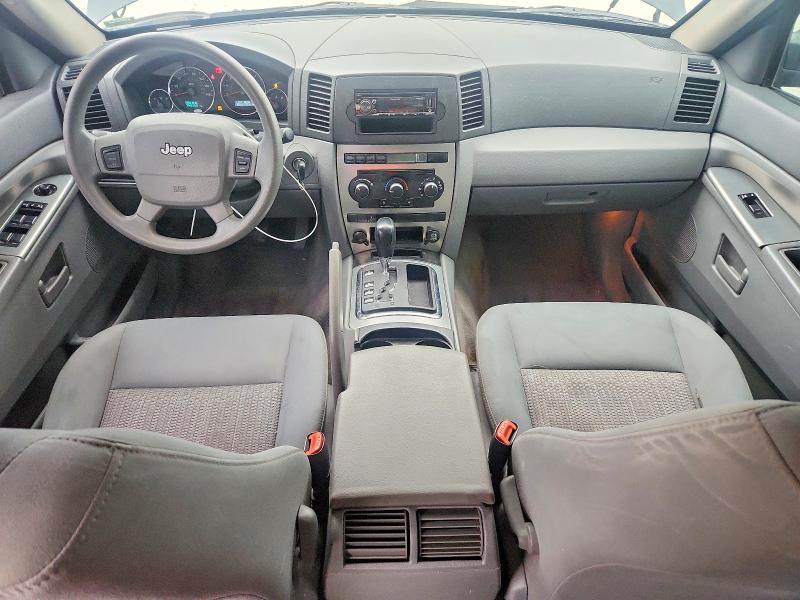2007 Jeep Grand cherokee VIN 1J8GR48K37C559819 COPART salvage auction — MINOR DENT/SCRATCHES, Mo - Dealer Only Clean Title (P), sold $800 on 2026-07-02 (photo 8)