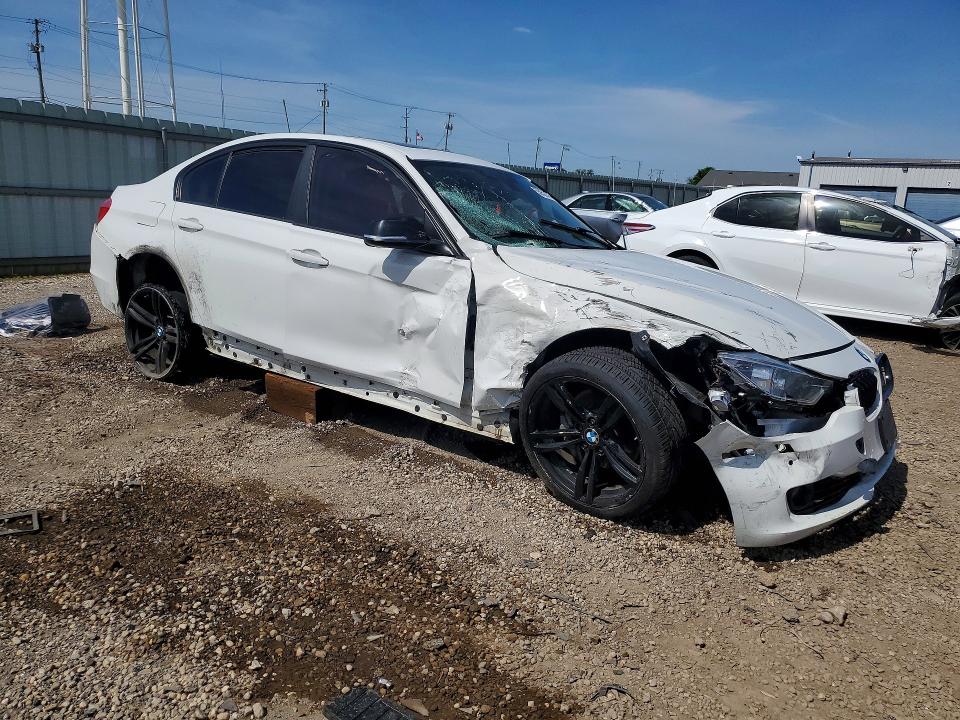 2014 BMW 3er VIN WBA3B9G57ENR92691 COPART salvage auction — FRONT END, Il - Salvage Certificate, sold $1,400 on 2026-07-29 (photo 4)