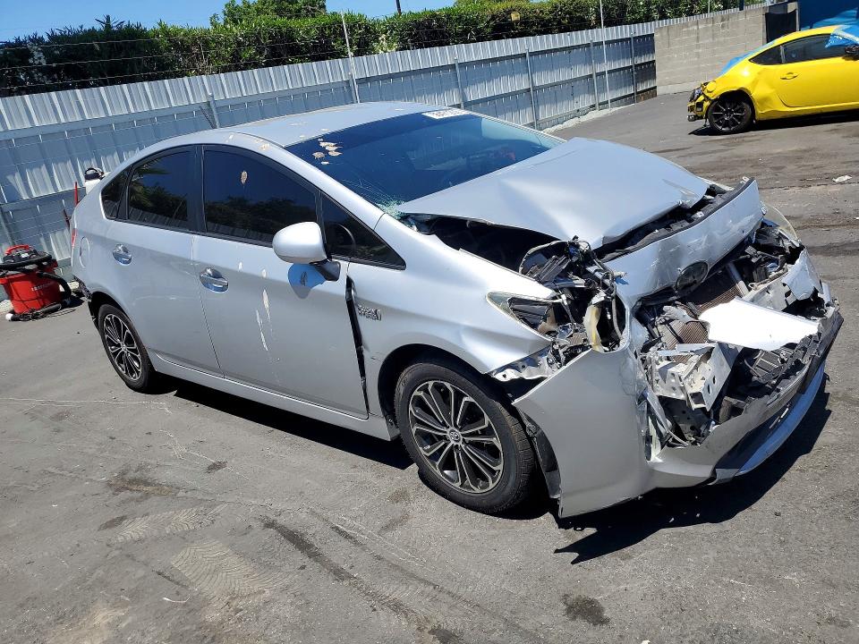 2012 Toyota Prius plug-in VIN JTDKN3DP5C3001442 COPART salvage auction — FRONT END, Ca - Salvage Certificate, sold $1,800 on 2026-07-28 (photo 4)