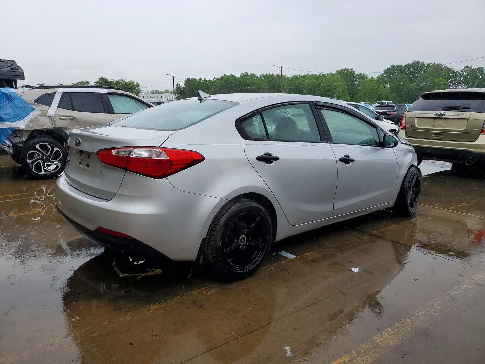 2015 Kia Forte VIN KNAFK4A6XF5434045 COPART salvage auction — FRONT END, KY - CERT OF TITLE-SALVAGE, sold $375 on 2026-07-30 (photo 3)