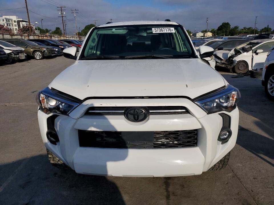 2023 Toyota 4runner VIN JTEEU5JR1P5291900 COPART salvage auction — ROLLOVER, Hi - Dis/Dlr/Exp Only Salvage Title, sold $15,100 on 2026-07-08 (photo 5)
