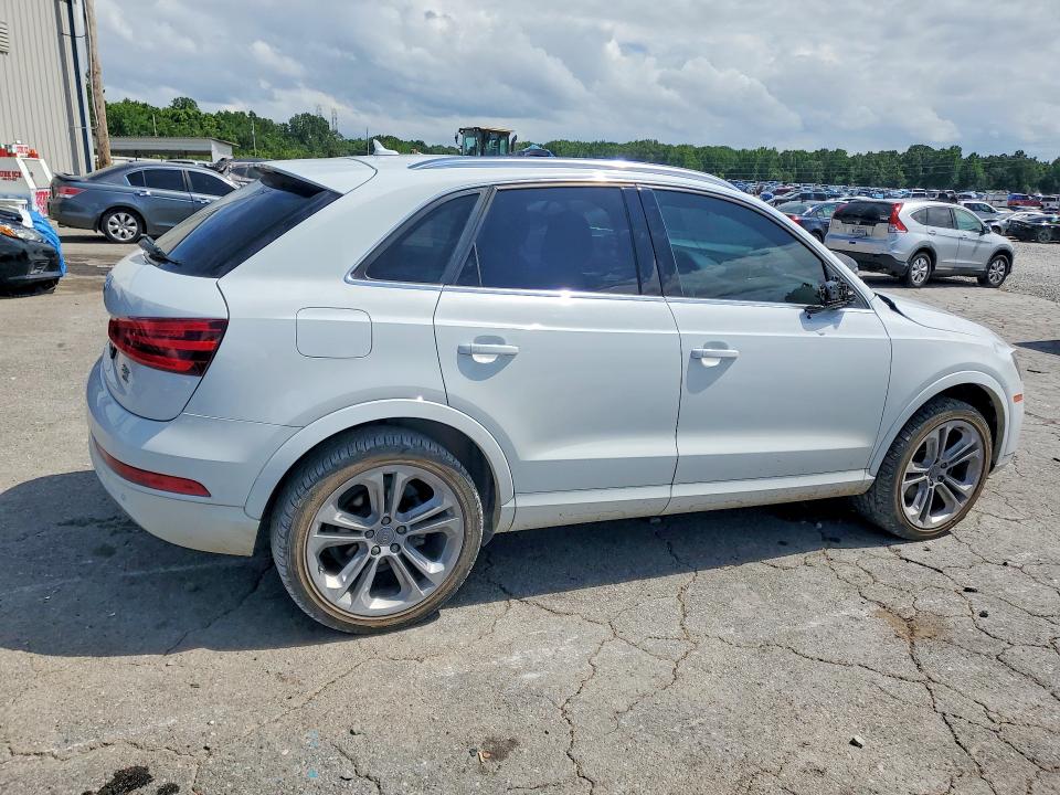 2015 Audi VIN WA1GFCFS5FR007693 COPART salvage auction — MINOR DENT/SCRATCHES, Tn - Salvage Certificate, sold $35 on 2026-07-30 (photo 3)