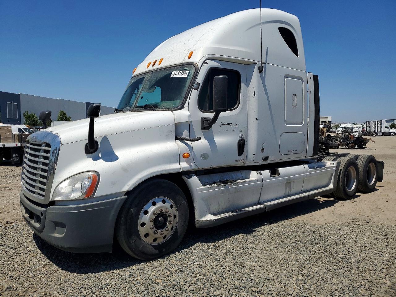 2010 Freightliner Cascadia VIN 1FUJGLDR9ASAP0401 COPART salvage auction — Normal Wear, CA - DIS/DLR/EXP ONLY CLEAN TITLE, sold $2,650 on 2026-06-30 (photo 2)
