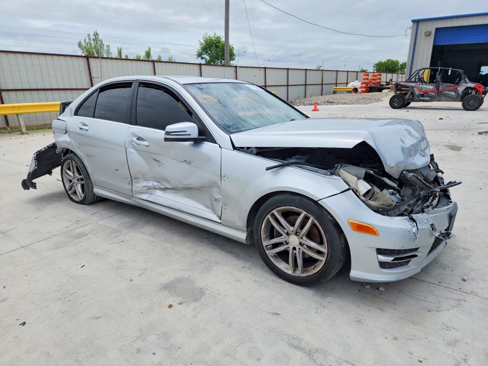 2013 Mercedes-benz C-klasse VIN WDDGF4HB2DR294017 COPART salvage auction — REAR END, Tx - Salvage Vehicle Title, sold $600 on 2026-07-10 (photo 4)