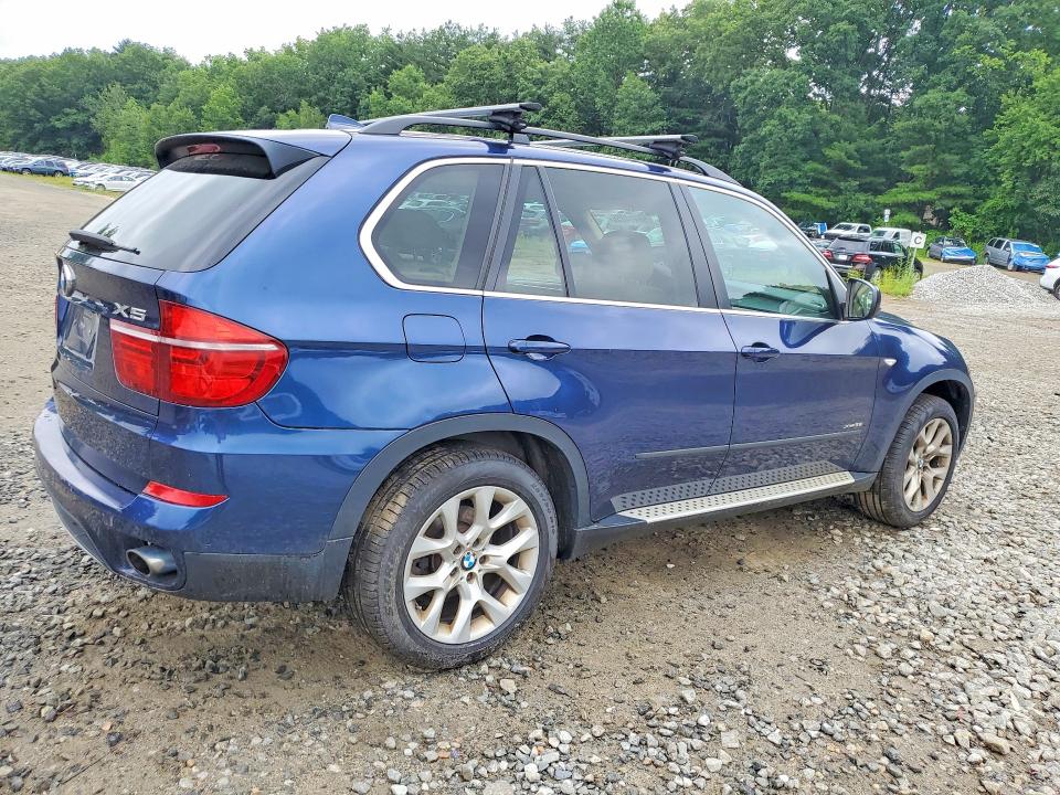 2013 BMW X5 VIN 5UXZV4C53D0B16176 COPART salvage auction — MECHANICAL, Nj - Certificate Of Title (P), sold $2,100 on 2026-07-29 (photo 3)