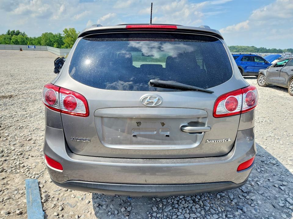 2011 Hyundai Santa fe VIN 5XYZH4AG9BG005052 COPART salvage auction — NORMAL WEAR, MI - DEALER ONLY CLEAN TITLE, sold $1,150 on 2026-07-09 (photo 6)