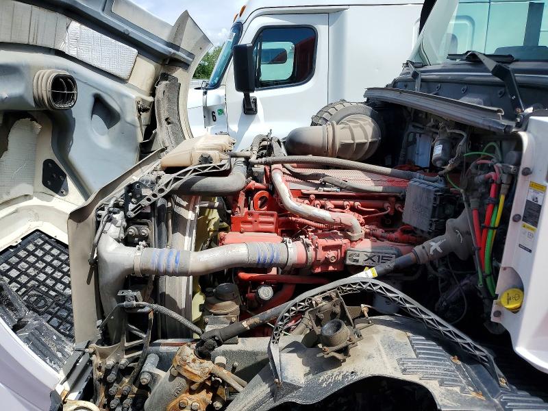 2018 Volvo Vn VIN 4V4N39TG4JN892840 COPART salvage auction — NORMAL WEAR, In - Certificate Of Title, sold $5,200 on 2026-07-09 (photo 7)