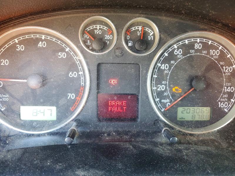 2003 Volkswagen Passat VIN WVWPD63B83P096281 COPART salvage auction — REAR END, Mo - Salvage Certificate Of Title, sold $450 on 2026-07-02 (photo 9)