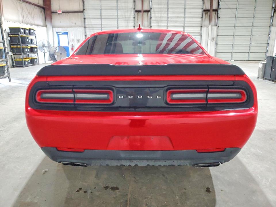 2018 Dodge Challenger VIN 2C3CDZBT2JH111776 COPART salvage auction — MINOR DENT/SCRATCHES, WV - CERTIFICATE OF TITLE, sold $5,800 on 2026-07-09 (photo 6)