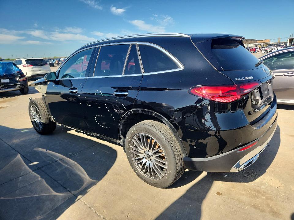 2025 Mercedes-benz VIN W1NKM4GB5SF345643 COPART salvage auction — FRONT END, Tx - Salvage Vehicle Title, sold $22,000 on 2026-07-13 (photo 2)
