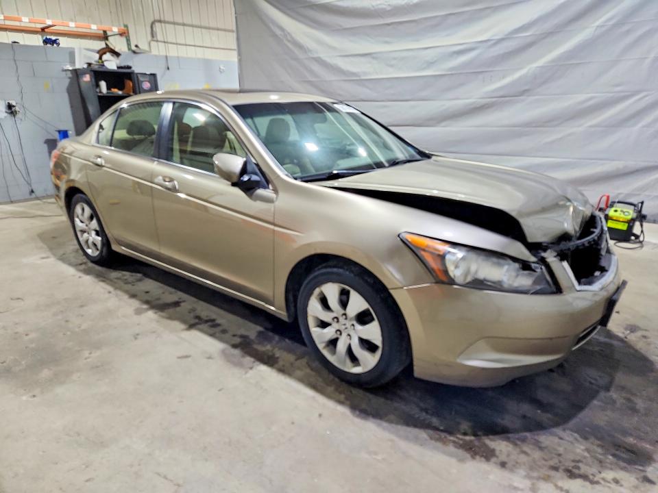 2008 Honda Accord VIN JHMCP26848C070465 COPART salvage auction — FRONT END, Nh - Cert Of Title-Salvage, sold $100 on 2026-07-30 (photo 4)