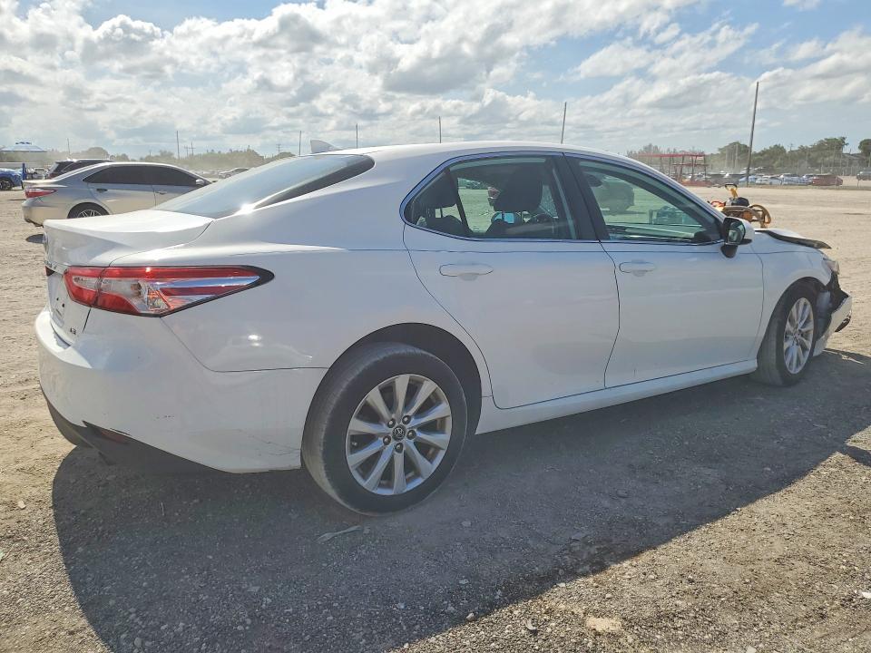 2019 Toyota Camry VIN 4T1B11HK2KU225402 COPART salvage auction — FRONT END, FL - CERT OF TITLE SLVG REBUILDABLE, sold $5,500 on 2026-07-02 (photo 3)