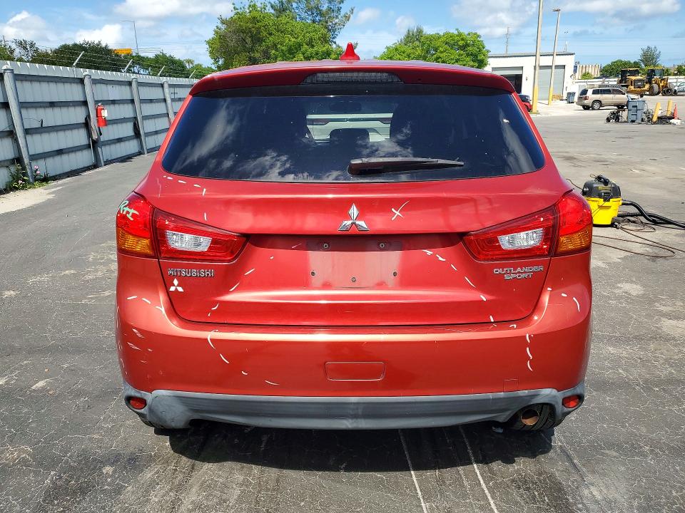 2017 Mitsubishi Outlander VIN JA4AP3AU5HZ001634 COPART salvage auction — SIDE, Fl - Cert Of Title Slvg Rebuildable, sold $2,450 on 2026-07-13 (photo 6)