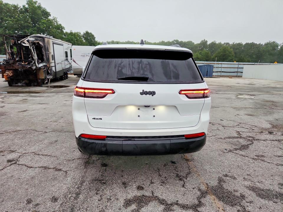 2025 Jeep VIN 1C4RJKAG0S8744861 COPART salvage auction — HAIL, MO - SALVAGE CERTIFICATE OF TITLE, sold $17,950 on 2026-08-09 (photo 6)