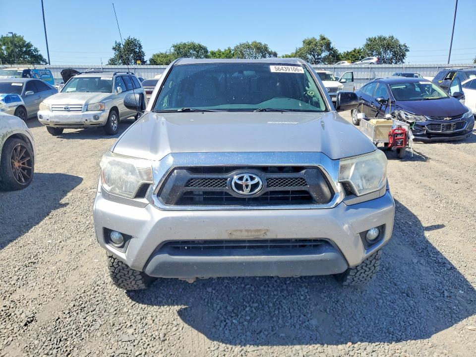 2015 Toyota VIN 5TFLU4EN4FX135978 COPART salvage auction — ROOF, Ca - Salvage Certificate, sold $9,100 on 2026-07-07 (photo 5)