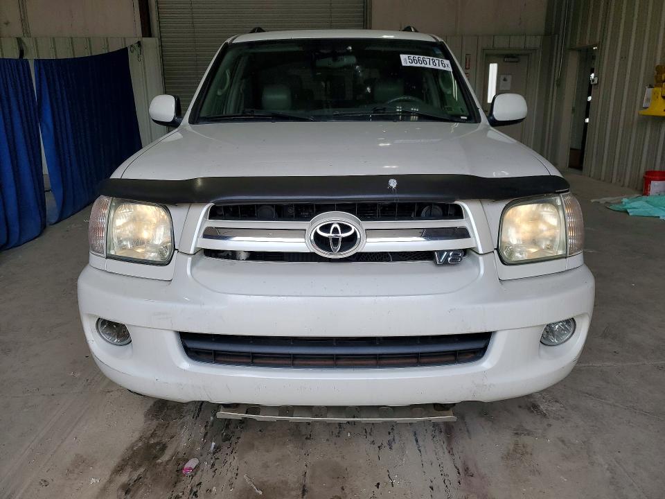 2005 Toyota Sequoia VIN 5TDBT48AX5S243081 COPART salvage auction — MINOR DENT/SCRATCHES, Wv - Certificate Of Title, sold $1,350 on 2026-07-12 (photo 5)