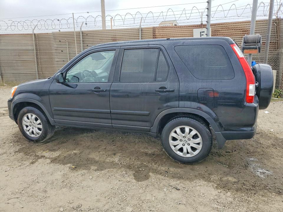 2006 Honda Cr-v VIN JHLRD789X6C012755 COPART salvage auction — MINOR DENT/SCRATCHES, CA - DIS/DLR/EXP ONLY CLEAN TITLE, sold $924 on 2026-07-19 (photo 2)