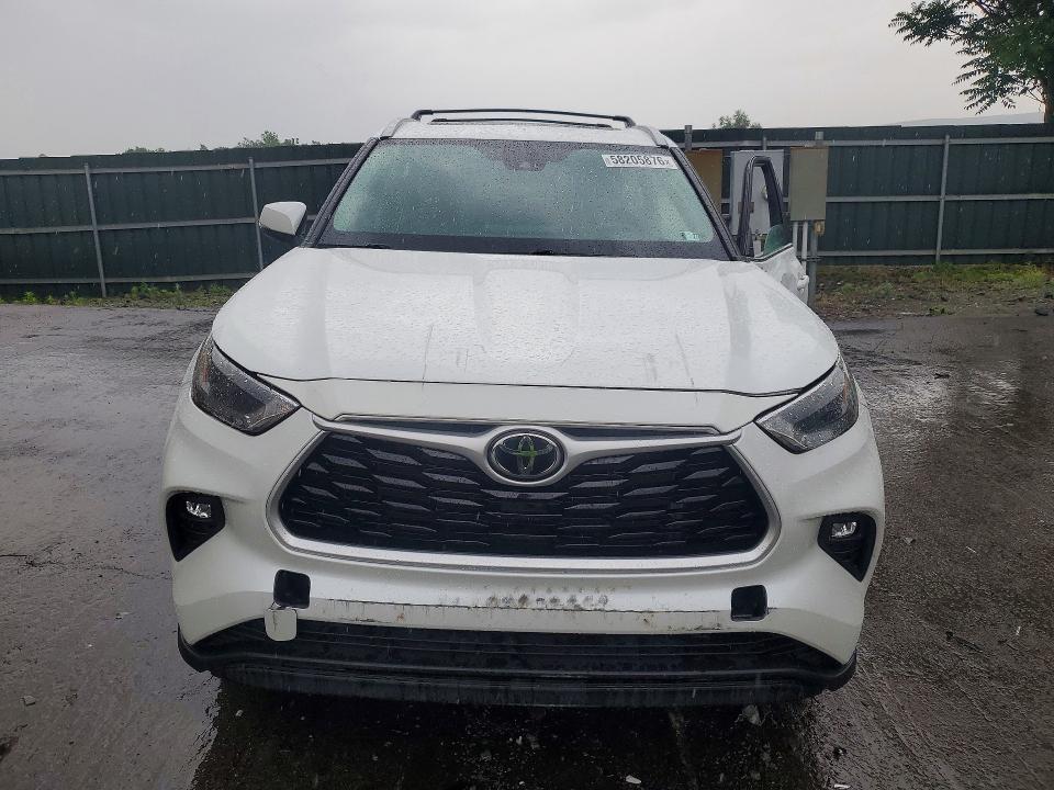 2022 Toyota Highlander VIN 5TDGZRBH5NS577171 COPART salvage auction — SIDE, Pa - Certificate Of Salvage, sold $16,000 on 2026-07-22 (photo 5)