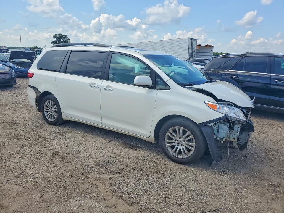 2017 Toyota Sienna VIN 5TDYZ3DC4HS802980 COPART salvage auction — FRONT END, Al - Cert Of Title-Salvage Title, sold $4,100 on 2026-07-30 (photo 4)