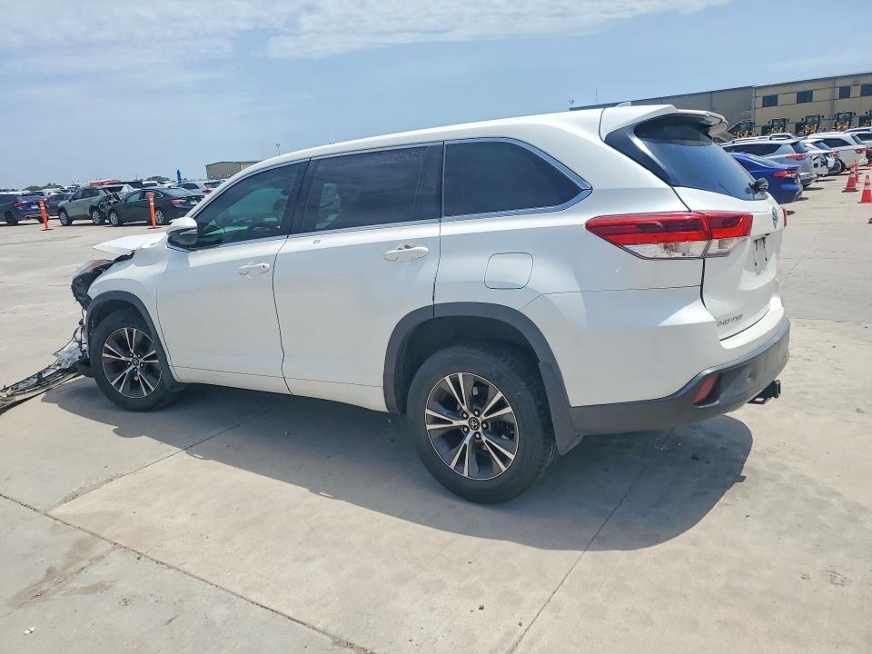 2017 Toyota Highlander VIN 5TDZZRFH5HS190496 COPART salvage auction — FRONT END, Tx - Salvage Vehicle Title, sold $3,650 on 2026-07-02 (photo 2)