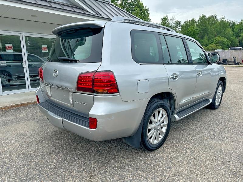 2008 Lexus Lx 570 VIN JTJHY00WX84007796 COPART salvage auction — MINOR DENT/SCRATCHES, CO - CERTIFICATE OF TITLE (P), sold $12,900 on 2026-07-02 (photo 4)