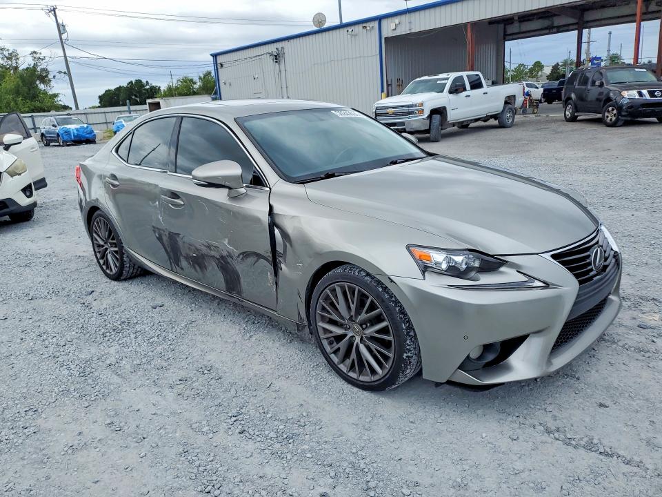 2014 Lexus Is VIN JTHBF1D26E5031917 COPART salvage auction — SIDE, Salvage Title, sold $450 on 2026-07-21 (photo 4)
