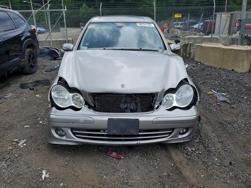 2007 Mercedes-benz C-klasse VIN WDBRF92H27F927889 COPART salvage auction — FRONT END, Md - Cert Of Salvage > 75% Damage, sold $375 on 2026-07-14 (photo 5)