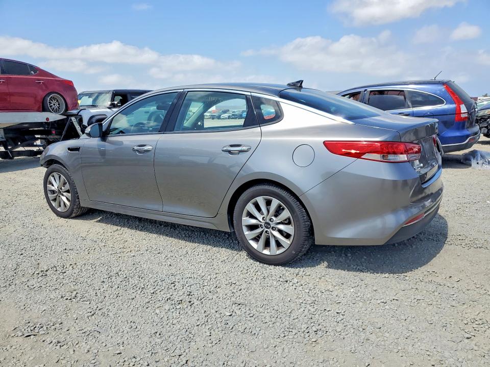 2018 Kia Optima VIN 5XXGU4L37JG272075 COPART salvage auction — FRONT END, Salvage Title, sold $125 on 2026-07-21 (photo 2)