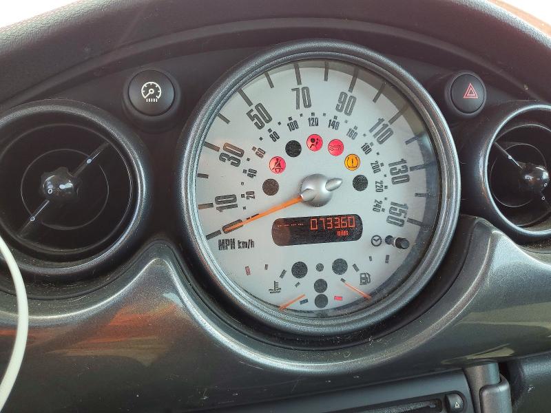 2006 Mini Cooper VIN WMWRC33596TK70873 COPART salvage auction — MINOR DENT/SCRATCHES, HI - CERTIFICATE OF TITLE (P), sold $650 on 2026-07-06 (photo 9)