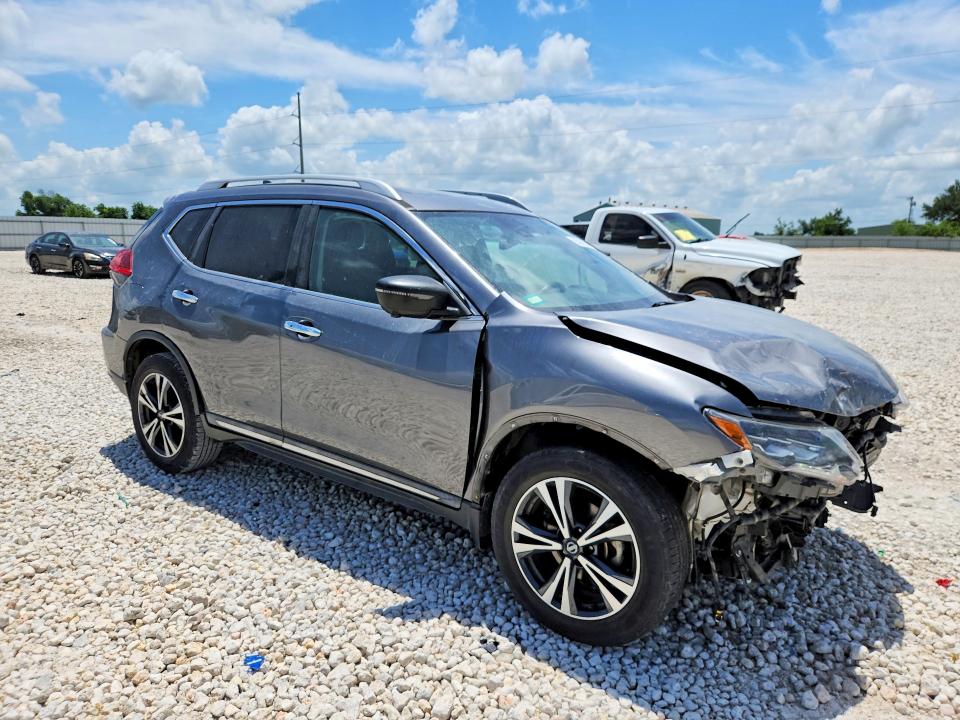 2017 Nissan Rogue VIN 5N1AT2MT0HC865522 COPART salvage auction — FRONT END, Tx - Salvage Vehicle Title, sold $2,350 on 2026-07-09 (photo 4)