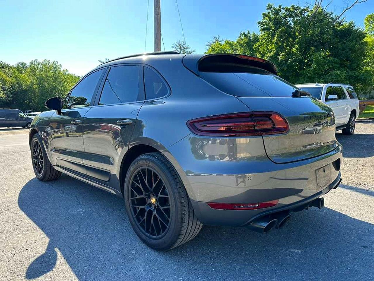 2018 Porsche Macan VIN WP1AG2A59JLB62102 COPART salvage auction — Minor Dent/Scratches, MT - CERTIFICATE OF TITLE, sold $11,700 on 2026-07-01 (photo 2)