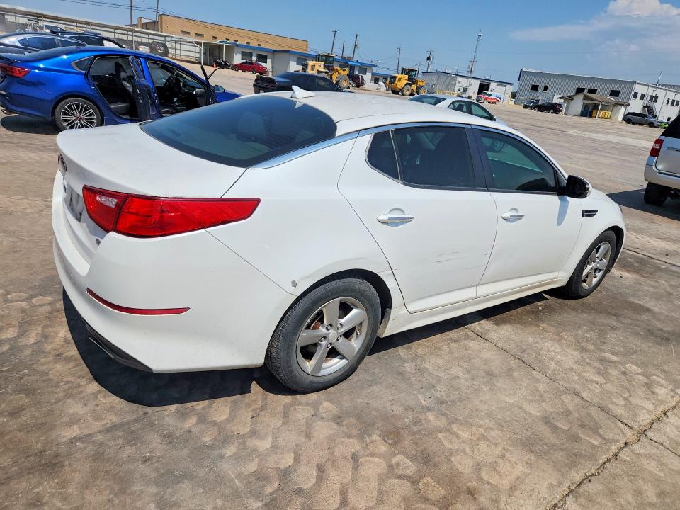 2014 Kia VIN 5XXGM4A70EG296620 COPART salvage auction — WATER/FLOOD, Tx - Salvage Title-Flood Damage, sold $1,050 on 2026-07-09 (photo 3)