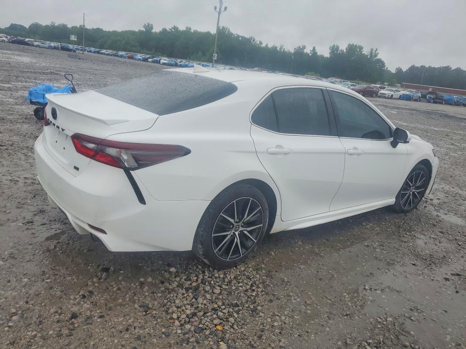2021 Toyota Camry VIN 4T1G11AK8MU555239 COPART salvage auction — MINOR DENT/SCRATCHES, Al - Certificate Of Title (P), sold $11,200 on 2026-07-30 (photo 3)