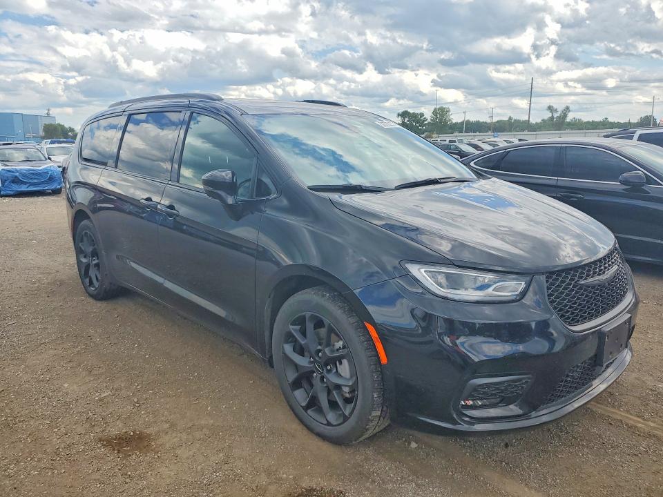 2024 Chrysler VIN 2C4RC3BGXRR131370 COPART salvage auction — HAIL, Ia - Cert Of Title-Salvage Title, sold $18,700 on 2026-07-24 (photo 4)