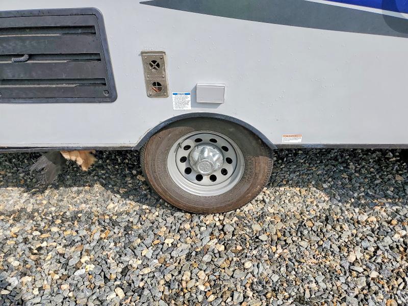 2017 Coachmen rv Apex nano travel tra VIN 5ZT2CXHC8HF011617 COPART salvage auction — REAR END, CO - SALVAGE TITLE, sold $800 on 2026-07-16 (photo 8)