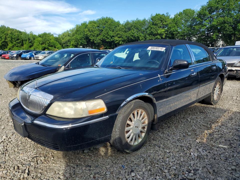 2004 Lincoln TOWN CAR VIN 1LNHM81W14Y660527 COPART salvage auction — MECHANICAL, Ma - Certificate Of Title, sold $425 on 2026-07-06 (photo 1)